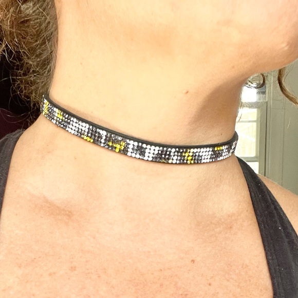 Leopard Print Rhinestone Choker - Picture 9 of 10